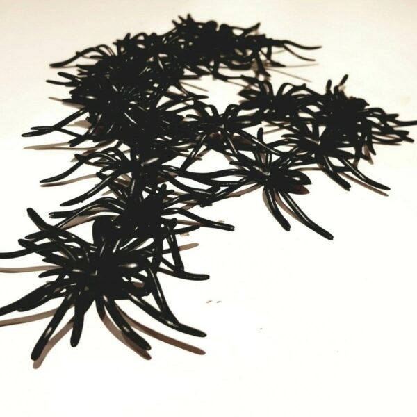 20 Fake Realistic Spider Insect Model Joke Prank Scary Prop Halloween Toy Horror